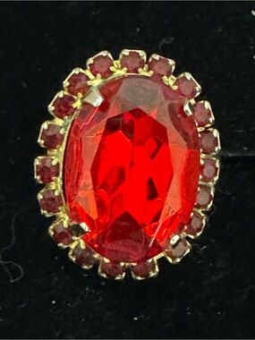 Vintage Red Oval Crystal Cocktail Ring - Women Jewelry